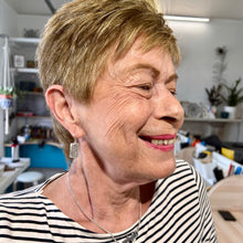 Load image into Gallery viewer, Make a pair of earrings taster session