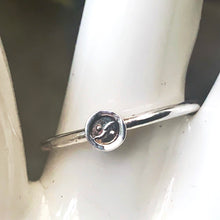 Load image into Gallery viewer, Design stacking rings, Leaf, Heart, Star, Paw, Sun, Yin yang, Diamond