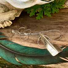 Load image into Gallery viewer, Hammered texture silver necklace