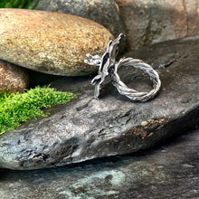 Load image into Gallery viewer, Sterling silver, flower statement ring. UK size P