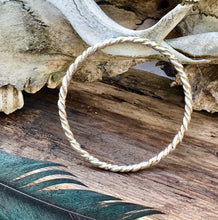 Load image into Gallery viewer, Sterling silver twisted bangle. M/L