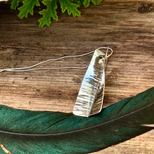 Load image into Gallery viewer, Hammered texture silver necklace