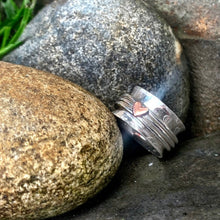 Load image into Gallery viewer, Sterling silver, heart spinner ring. UK size N1/2