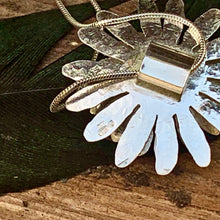 Load image into Gallery viewer, Daisy necklace. Sterling silver.