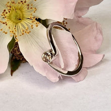 Load image into Gallery viewer, Sterling silver and champagne zirconia ring - UK size O