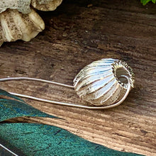 Load image into Gallery viewer, Silver 'Pod' necklace