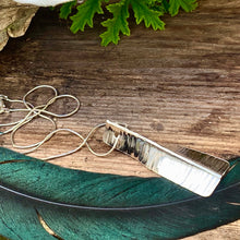 Load image into Gallery viewer, Hammered texture silver necklace