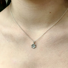 Load image into Gallery viewer, Sterling silver flower necklace