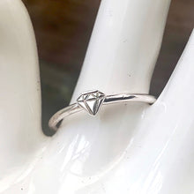 Load image into Gallery viewer, Design stacking rings, Leaf, Heart, Star, Paw, Sun, Yin yang, Diamond