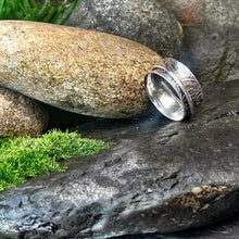 Load image into Gallery viewer, Sterling silver, spinner ring. UK size O