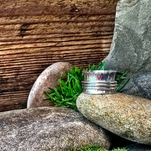 Load image into Gallery viewer, Unisex, sterling silver, heavy, triple, spinner ring. UK size V