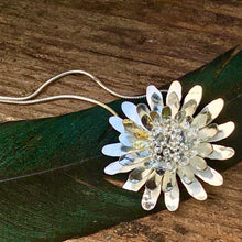 Load image into Gallery viewer, Daisy necklace. Sterling silver.
