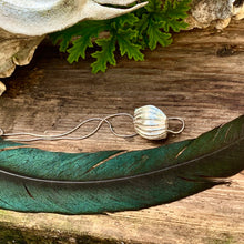 Load image into Gallery viewer, Silver &#39;Pod&#39; necklace
