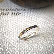 Load image into Gallery viewer, Solid sterling silver and gold ring. Size Q
