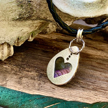 Load image into Gallery viewer, Sterling silver and Labradorite pendant necklace.
