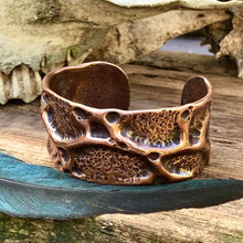 Load image into Gallery viewer, Heavy copper cuff bracelet
