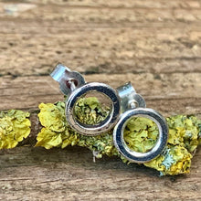Load image into Gallery viewer, Silver circle stud earrings
