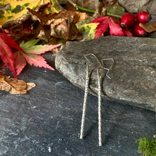 Load image into Gallery viewer, Elegant twisted silver drop earrings.
