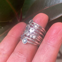 Load image into Gallery viewer, Design stacking rings, Leaf, Heart, Star, Paw, Sun, Yin yang, Diamond
