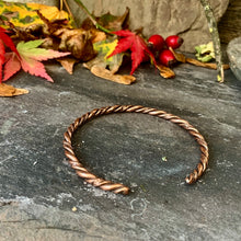 Load image into Gallery viewer, Twisted copper cuff/torque bangle,
